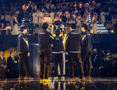 Chovy接班LOL第一人！连夺两座国际赛冠军，加冕世界第一中单