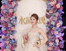 LOL手(shǒu)遊(yóu)老友记：看手(shǒu)遊(yóu)如何把明星变成玩家的(de)峽(xiá)谷邻居