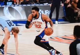 尼克斯5連(lián)勝(shèng)，三场比赛130+！东部奪(duó)冠热门