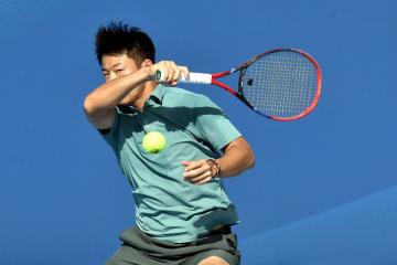 （体育）网球——中国巡回赛香港公开赛：刘少云晋级半决赛