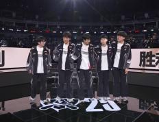 LPL上演绝望一幕！解说现场痛哭，二路哀声一片，真正的末日来了