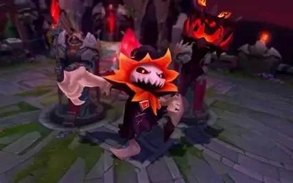 LOL末日人(rén)机回归引狂欢?这游戏策略更上头