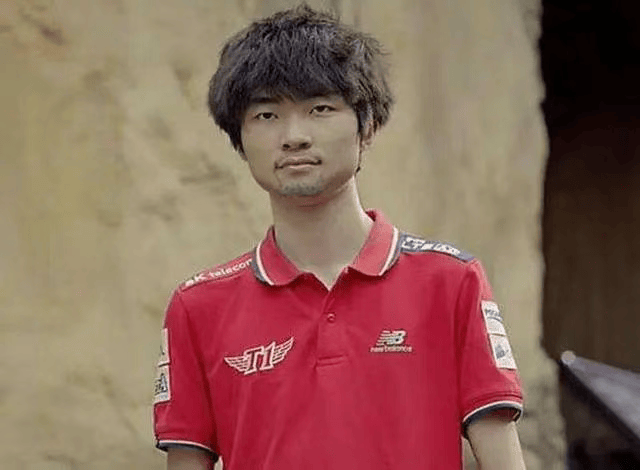 LPL选手道出扎心现状，那个男人千万不能退役，LOL面临巨大危机！