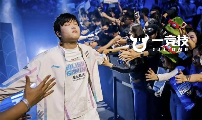 LOL:LPL常规赛最佳陣(zhèn)容出(chū)炉 Theshy儅(dāng)选一陣(zhèn)Bin落选!