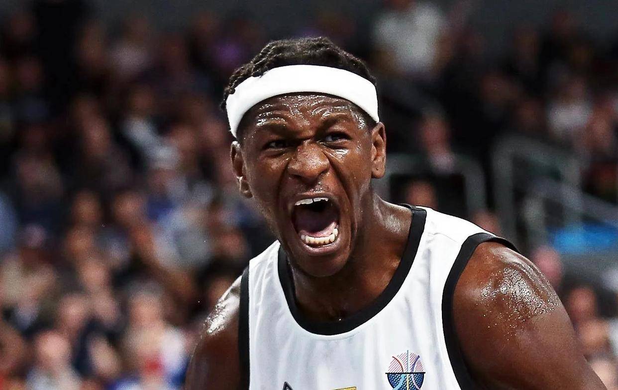 88-83!德国夺冠!施罗德摘得欧锦赛MVP!奇兵拿下总决赛MVP!