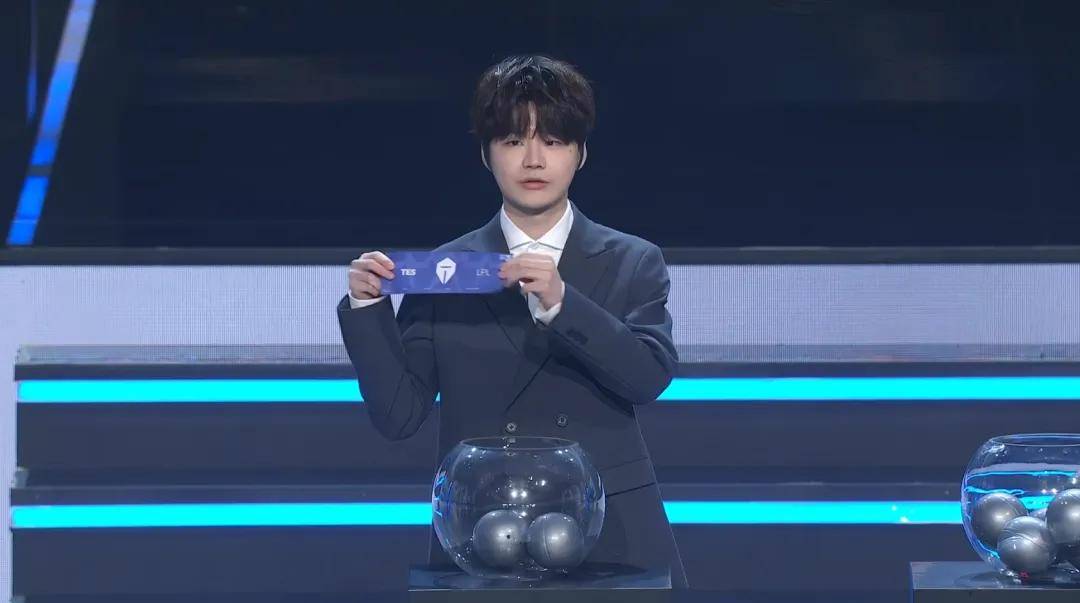 LOL涼(liáng)了成(chéng)最大骗局，LOL世界赛最倒霉戰(zhàn)隊(duì)诞生，LPL弃将複(fù)仇成(chéng)功