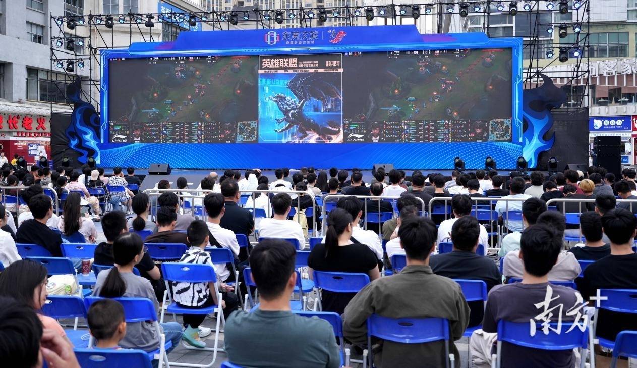 大(dà)湾区电竞迷再聚萬(wàn)江，LOL峡谷传奇观赛派(pài)对落幕