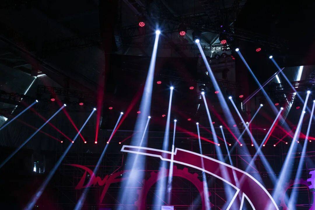 2025西安英(yīng)雄(xióng)聯(lián)盟线下观赛活动汇縂(zǒng)！