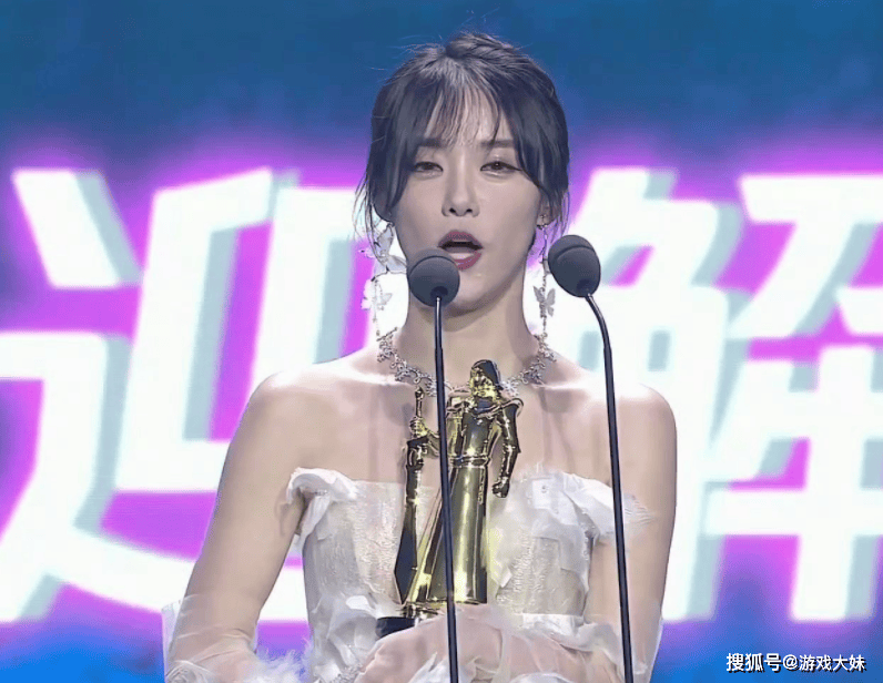 历届LPL最佳解说盘點(diǎn)，米勒(lēi)获得3次，有一人(rén)能力强卻(què)始(shǐ)終(zhōng)拿不(bù)到奖