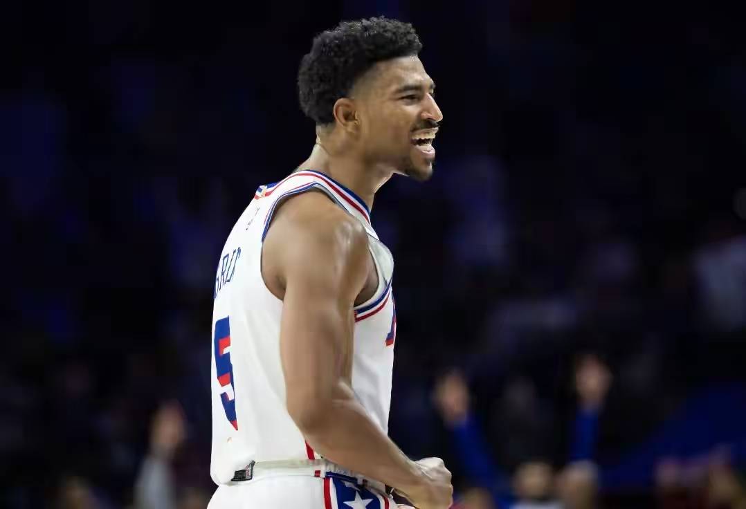 库明加别不知足！22+5仅获870万合同，比库明加强，被76人坑苦