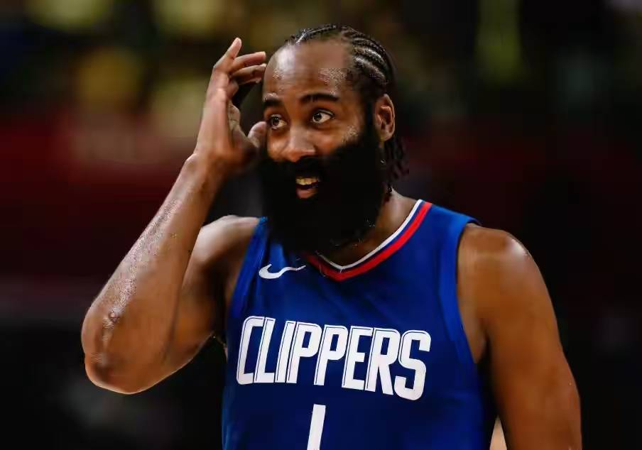 库明加别不知足！22+5仅获870万合同，比库明加强，被76人坑苦