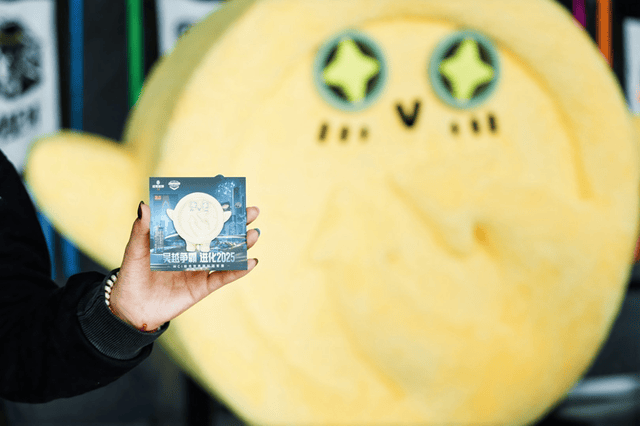 线下观赛痛车接驾？还有超萌coser陪伴？坦克世界你别太宠粉