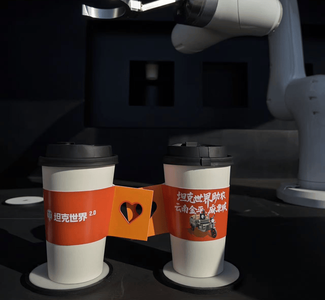 线下观赛痛车接驾？还有超萌coser陪伴？坦克世界你别太宠粉