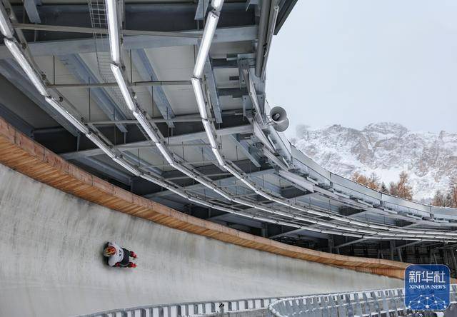 殷正获鋼(gāng)架雪(xuě)車(chē)世界杯系(xì)列赛科尔蒂纳丹珮(pèi)佐站(zhàn)男子个人赛季(jì)军